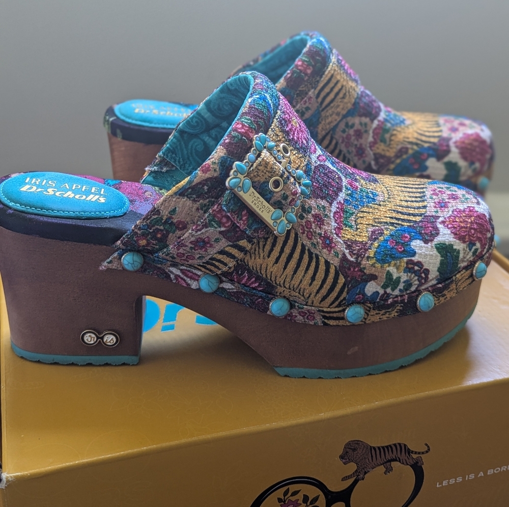 Dr. Scholl X Iris Apfel  Women's Joy Tiger Clogs Size 8